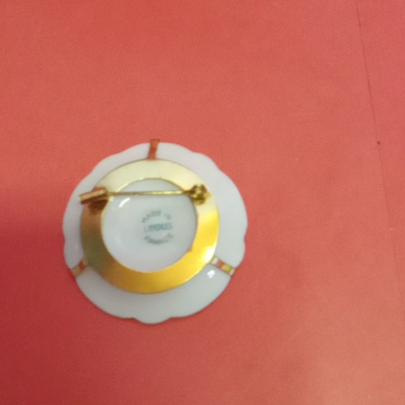 Limoges Brooche, vintage (1960'S) - Picture 2 of 3